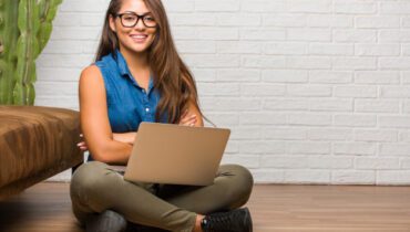 نگارش پایان نامه دانشگاه آزاد و دولتی در مقطع ارشد و دکترا